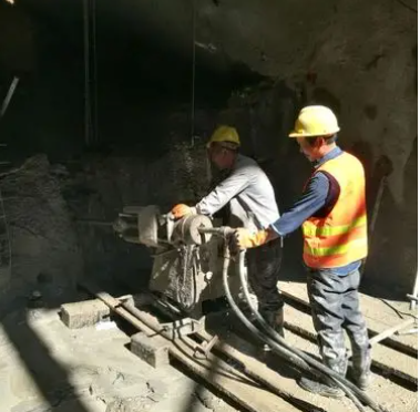 柏乡水下抗分散灌浆料特点 水下不分散注浆料介绍